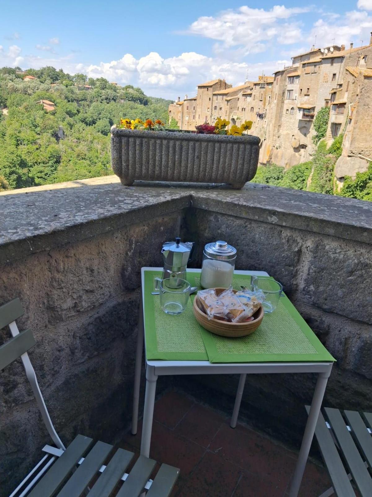 Sospesi Nel Borgo Appartement Vitorchiano Buitenkant foto