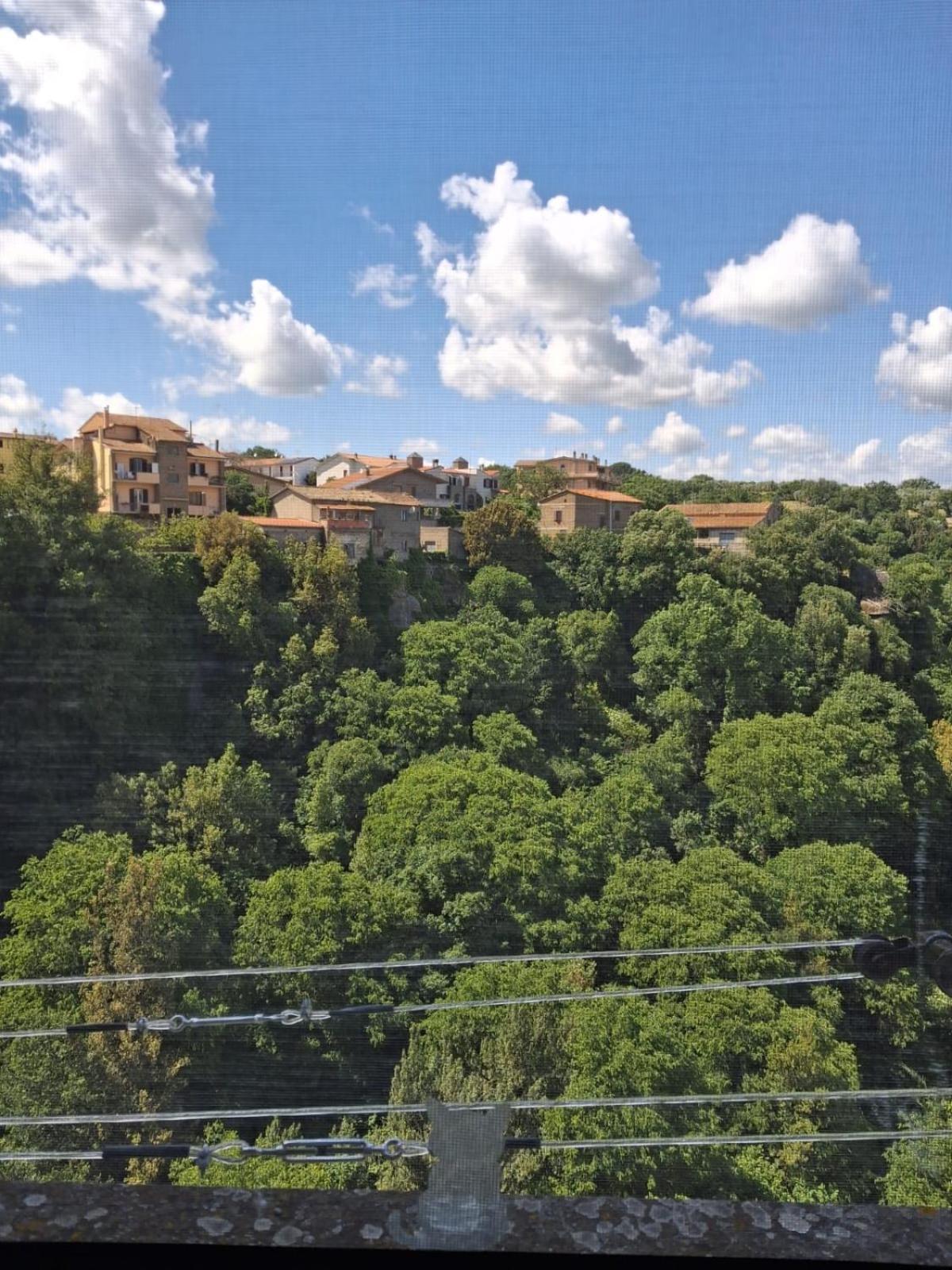Sospesi Nel Borgo Appartement Vitorchiano Buitenkant foto