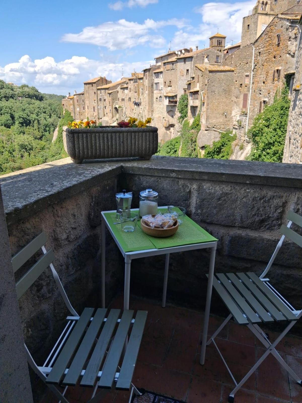 Sospesi Nel Borgo Appartement Vitorchiano Buitenkant foto